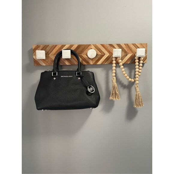 Michael Kors black shoulder handbag - Picture 1 of 15